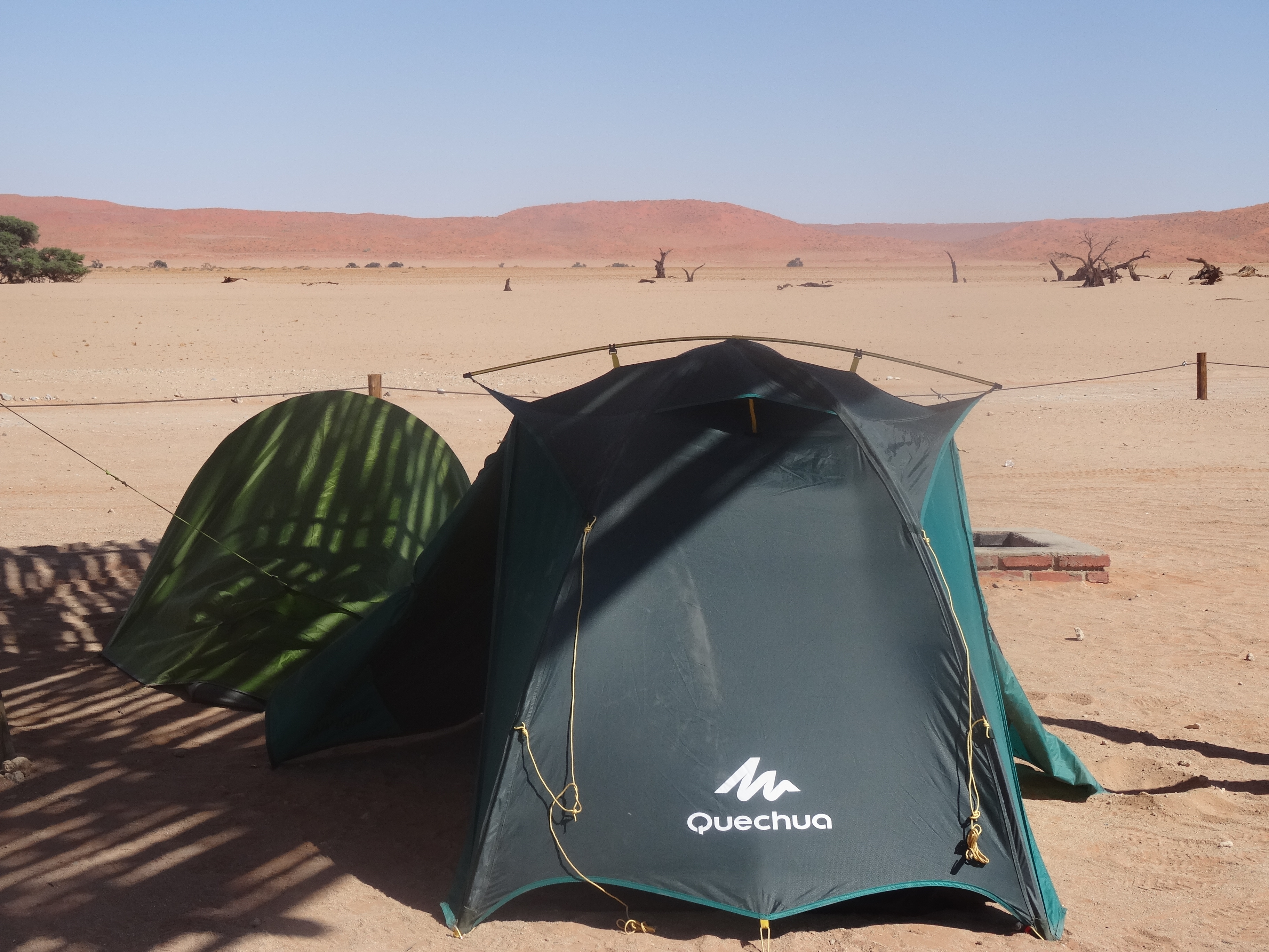 tente dans le désert en Namibie